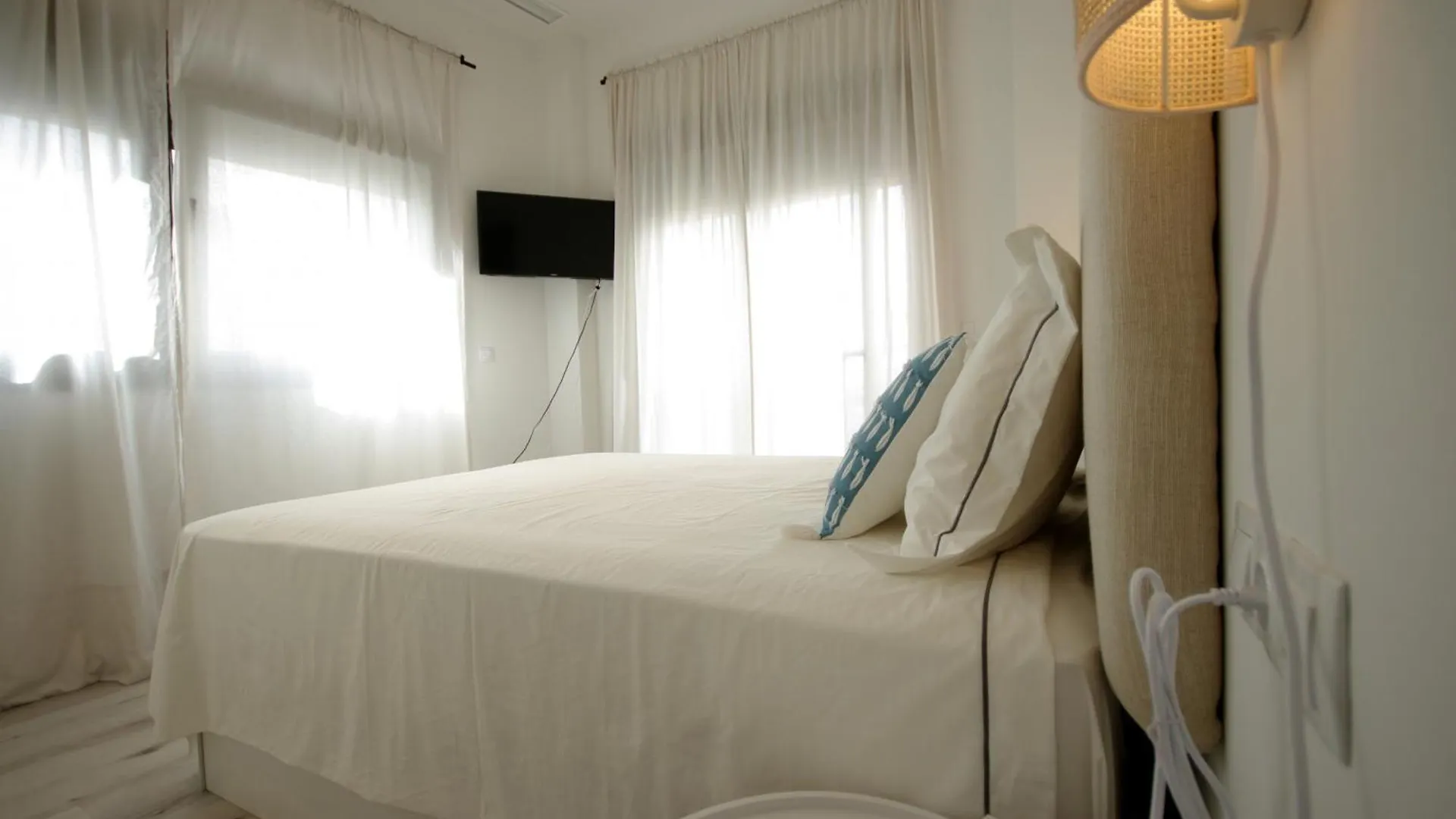 Livingtarifa La Orilla Apartment