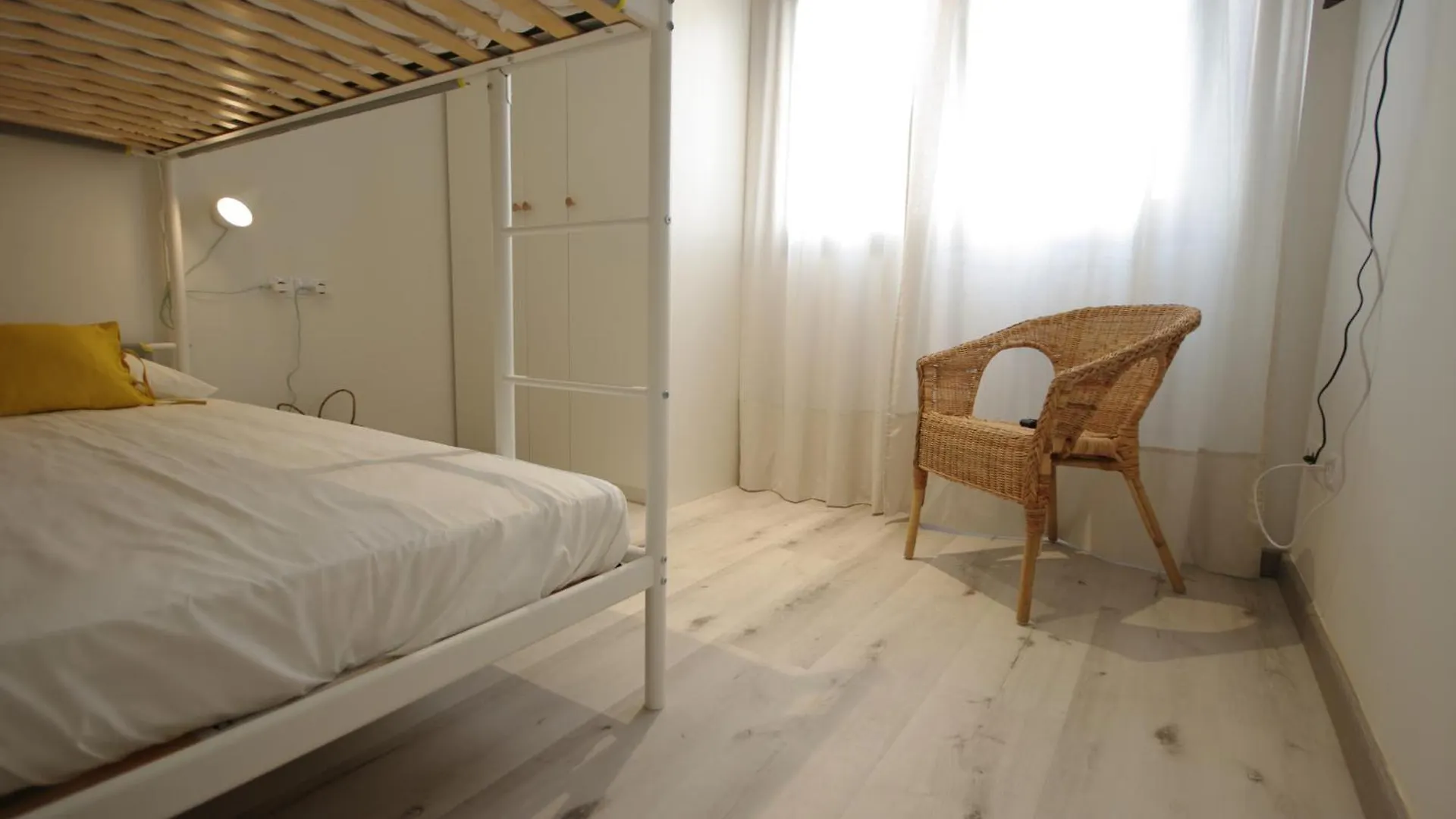 Livingtarifa La Orilla Apartment