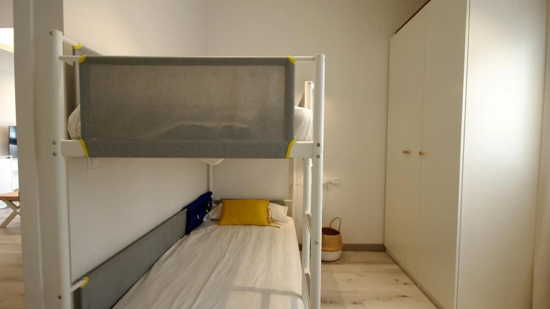 Livingtarifa La Orilla Apartment